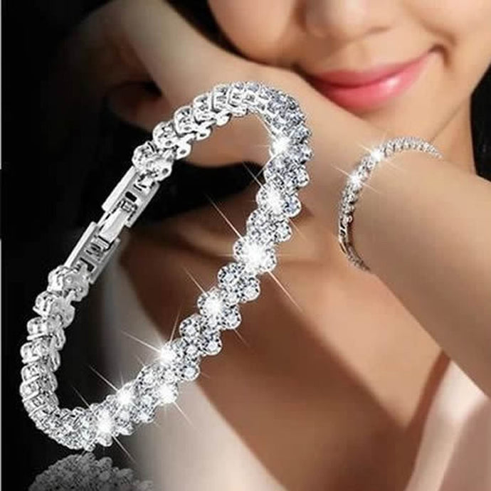 Roman Style Noble Woman Crystal Bangle